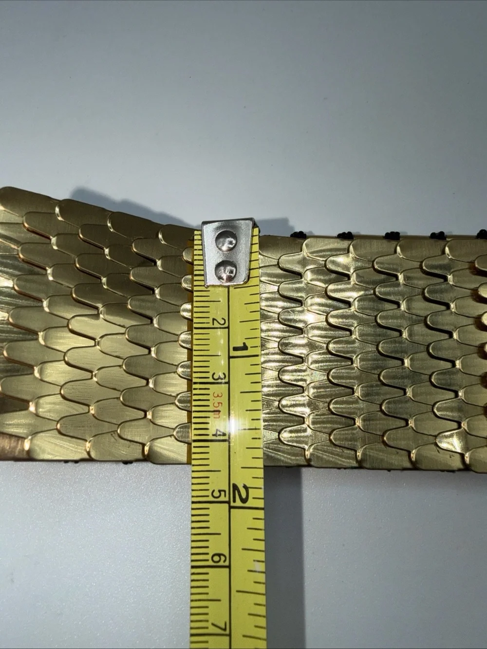 Womens Gold Metal Scale Spandex Layered Vintage Styled Belt Size M-L Stretchy